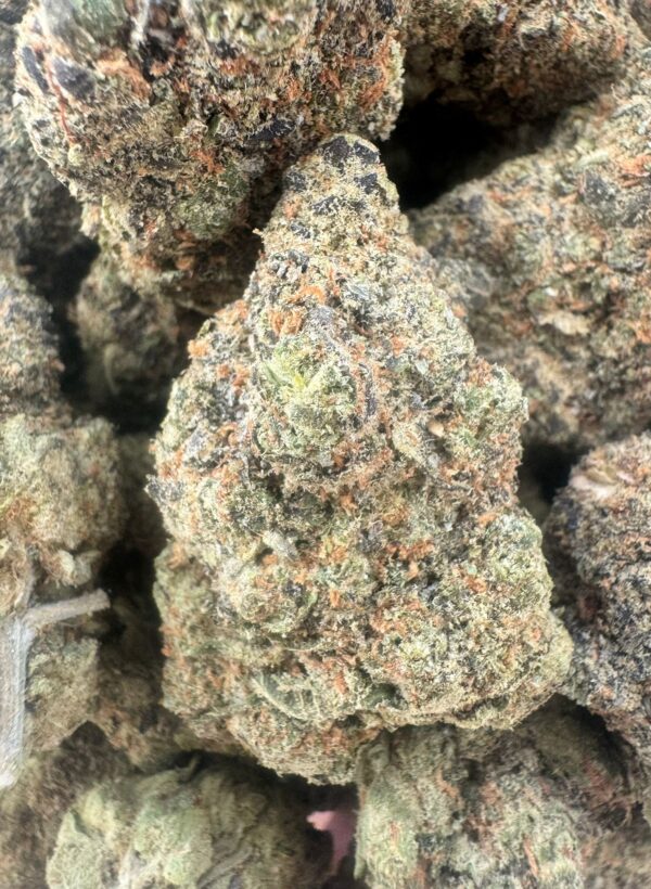 Dream Space ( Slightly Sativa dominant Hybrid )